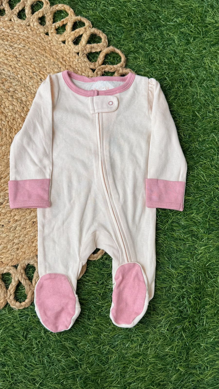 Newborn (0-3 months) Sleepsuits