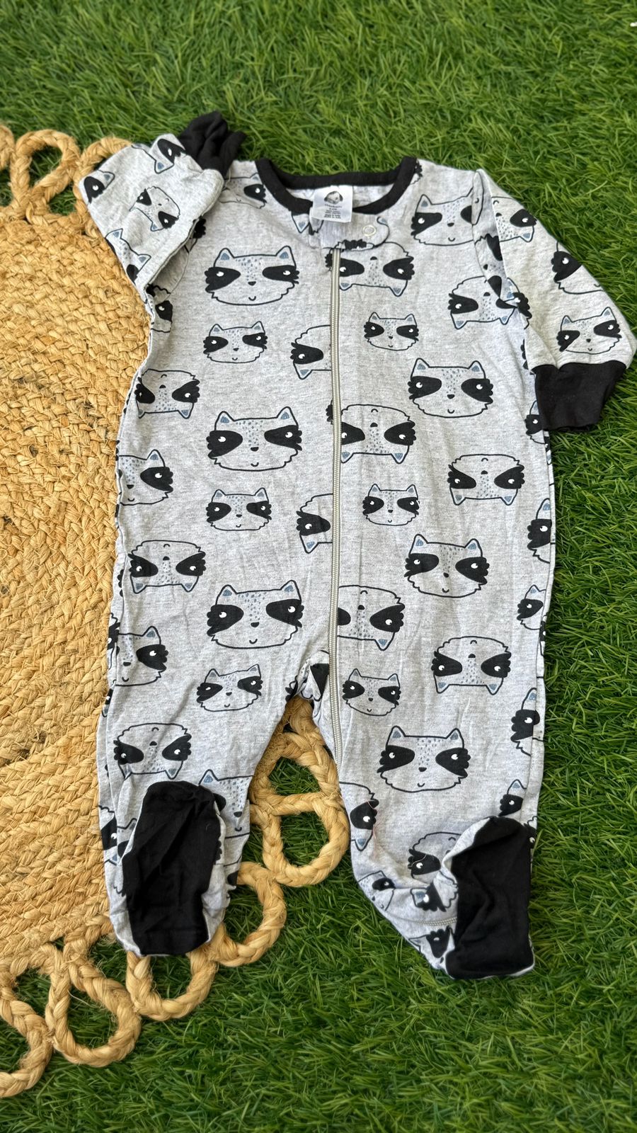 Newborn (0-3 months) Sleepsuits