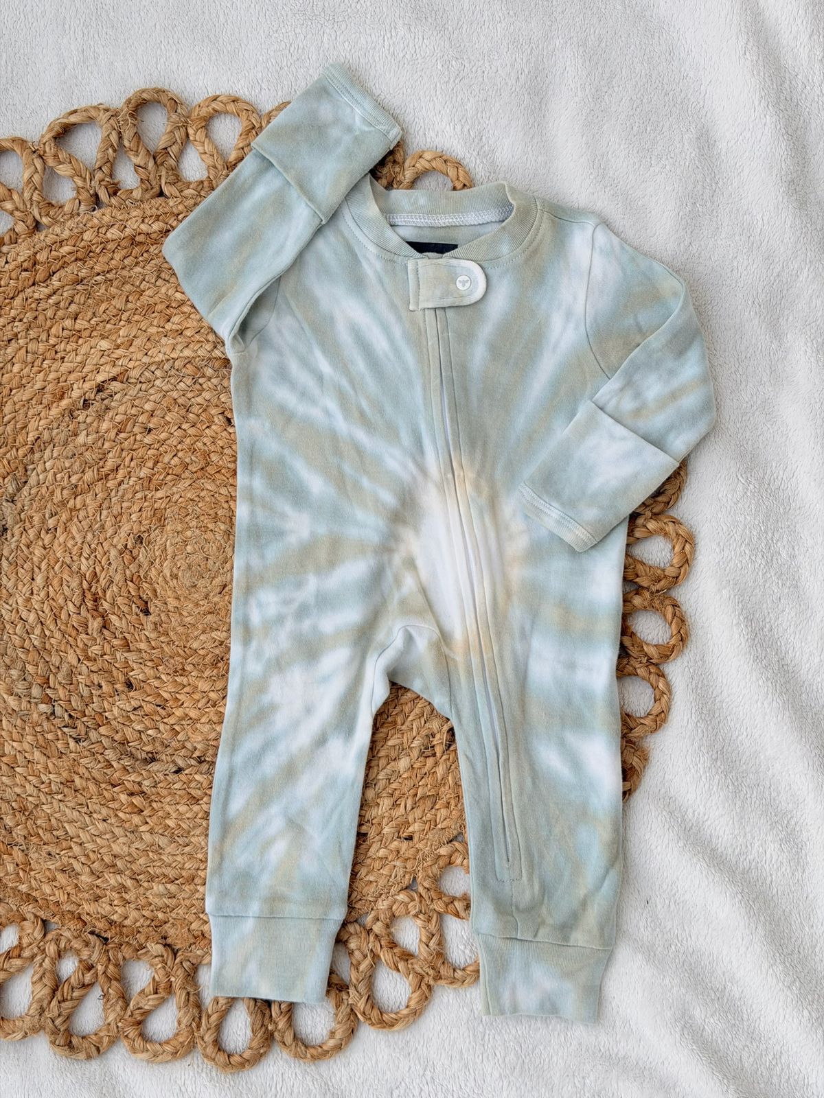 Newborn (0-3 months) Sleepsuits